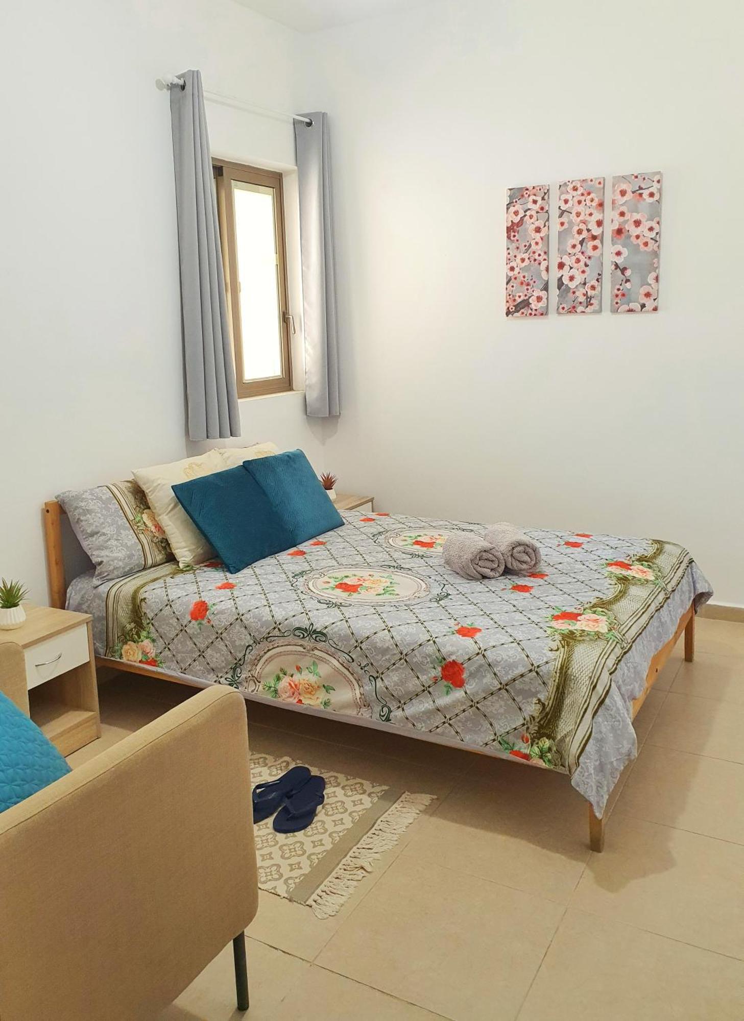 Shoshanat Hamidbar Midreshet Ben Gurion Camera foto